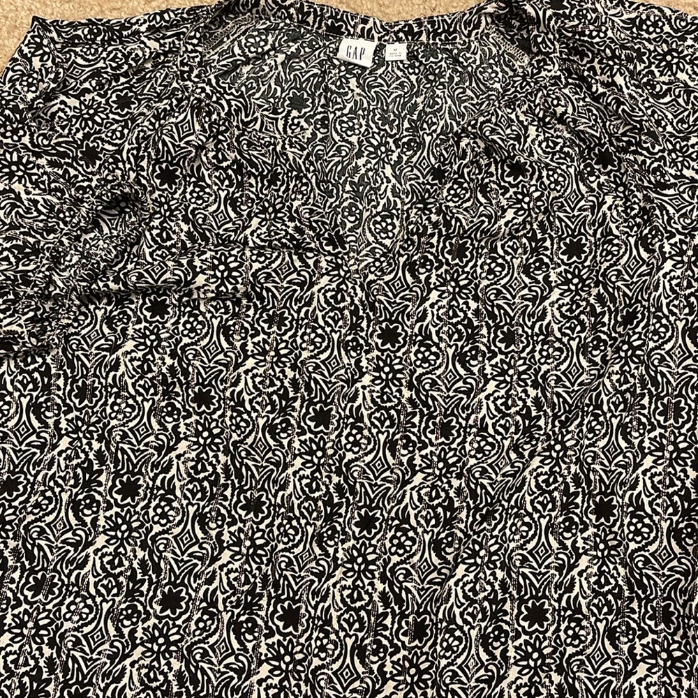 Gap woman shirt